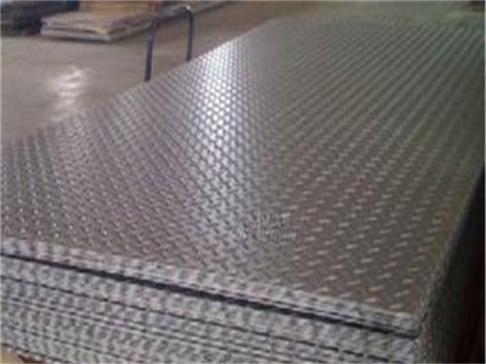 镀锌花纹板